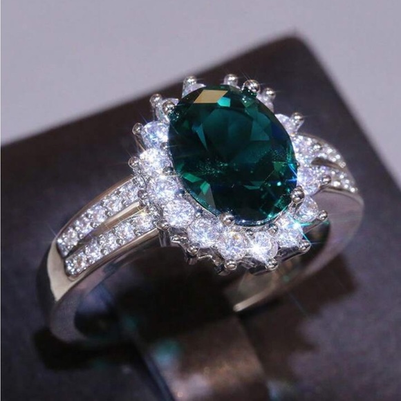 Engagement Oval Cut Emerald CZ Ring in Sterling Silver - Picture 5 of 13